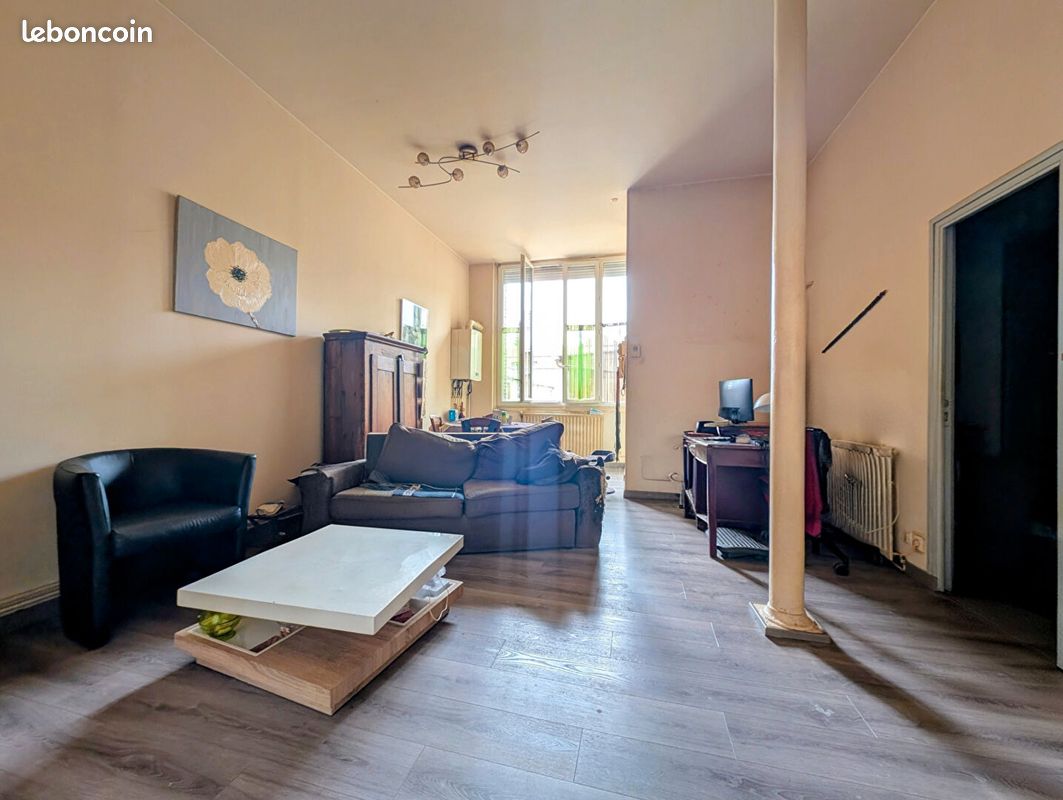 Appartement 3 pièces 55 m² · à Elbeuf · 55 m² · 66 000 €