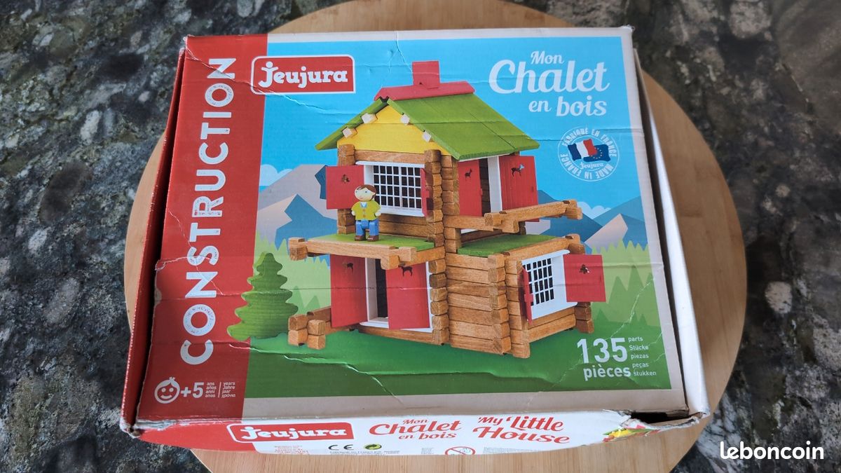 Jeujura Wooden Construction Chalet In a Suitcase (240 Piece