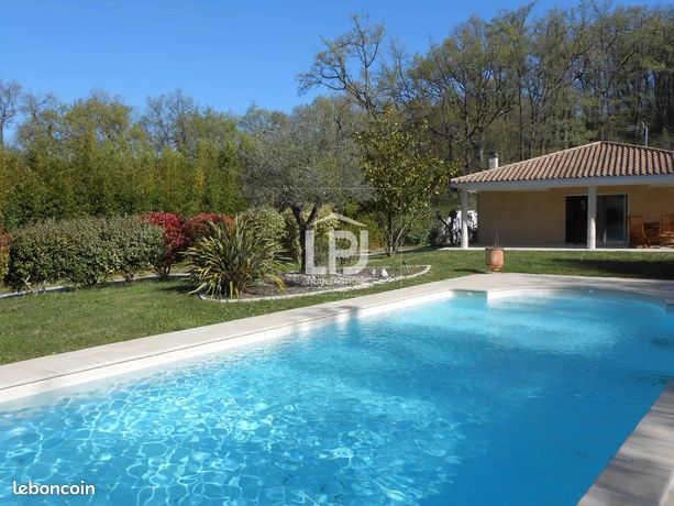 Propriété 7 pièces 177 m²