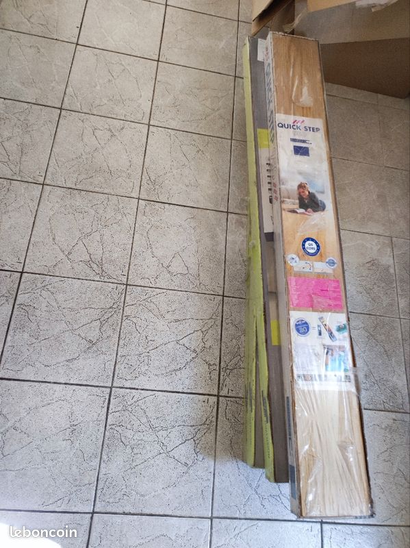 2 parquets EASY LIFE + 1 parquet QUICK STEP ( neuf) (image 5)