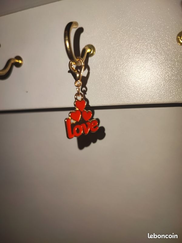 Porte-clé Love rouge (image 1)