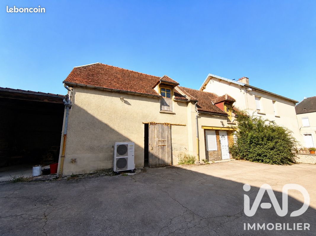 Maison 6 pièces 162 m² · à Pleurs · 162 m² · 169 000 €