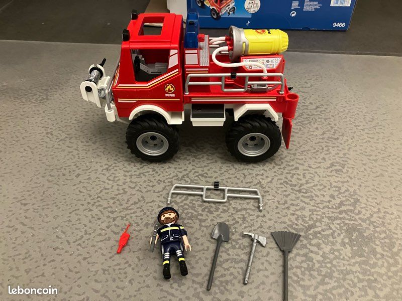 PLAYMOBIL 9466, CAMION DE POMPIERS 4X4, avec canon à mousse (image 3)