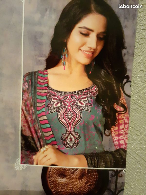 Indian Pakistani suit (image 8)