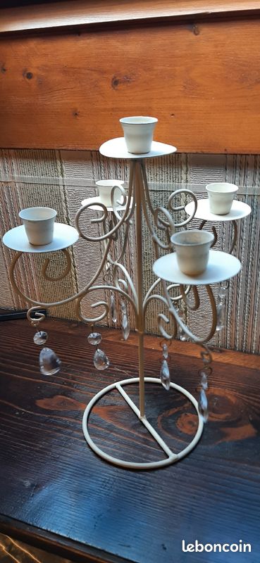 Chandelier (image 2)
