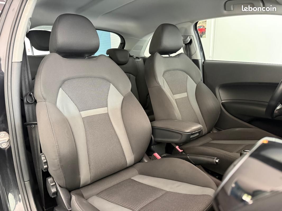 Audi A1 1.0 TFSI ultra 95 Ambiente (image 12)