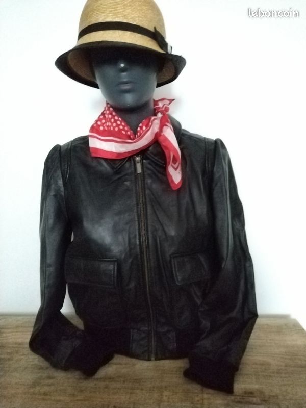 Veste en cuir. Taille 42 (image 2)