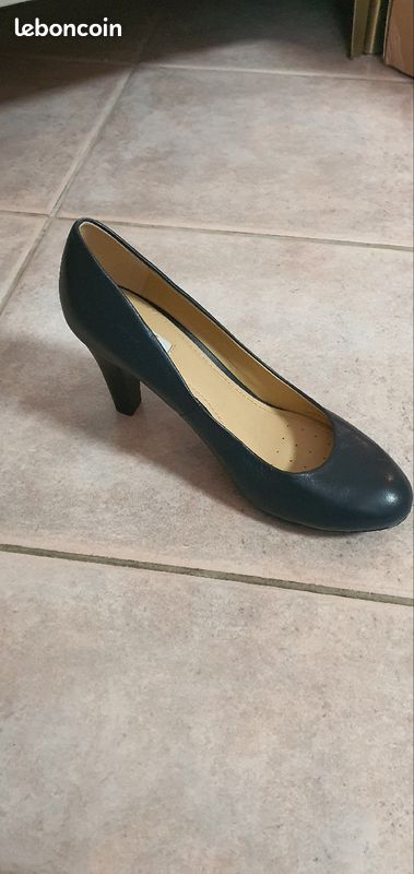 Escarpin Geox bleu marine (image 2)