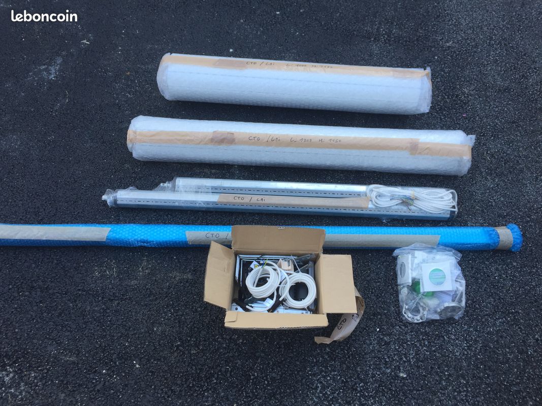 Vend 2 volets roulants alu blancs complets (image 1)