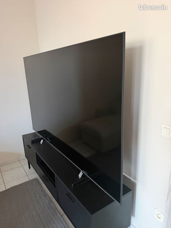 Television (image 2)