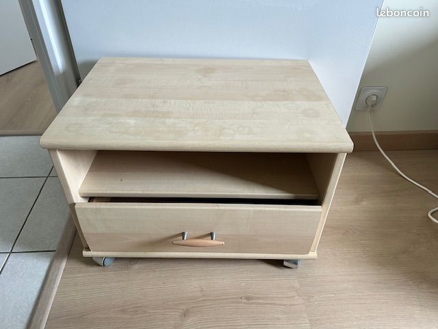 Table de chevet (image 1)