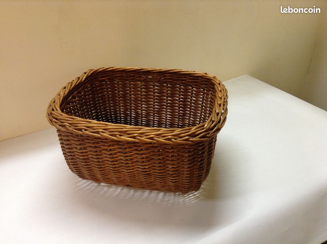 Panier en osier (image 1)