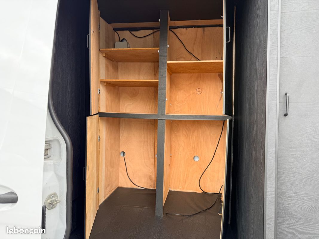 MERCEDES-BENZ SPRINTER VU FOURGON III PHASE 1 3.0 V6 519 190 Ch 4X2 37S 3,5T - 2 EME MAIN - ROUES JUMELEES - ORIGINE FRANCE (image 13)