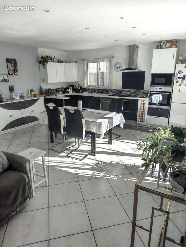 Maison 4 pièces 90 m² · à Pia · 90 m² · 240 000 €