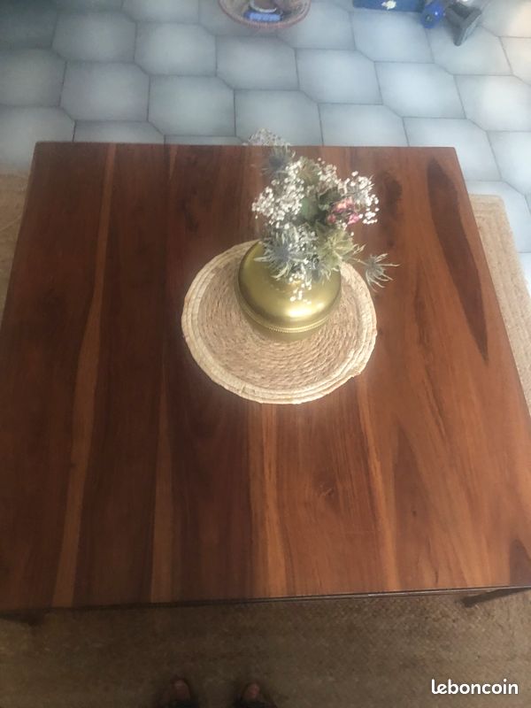 Table basse en bois massif et pieds en fer forgés (image 1)