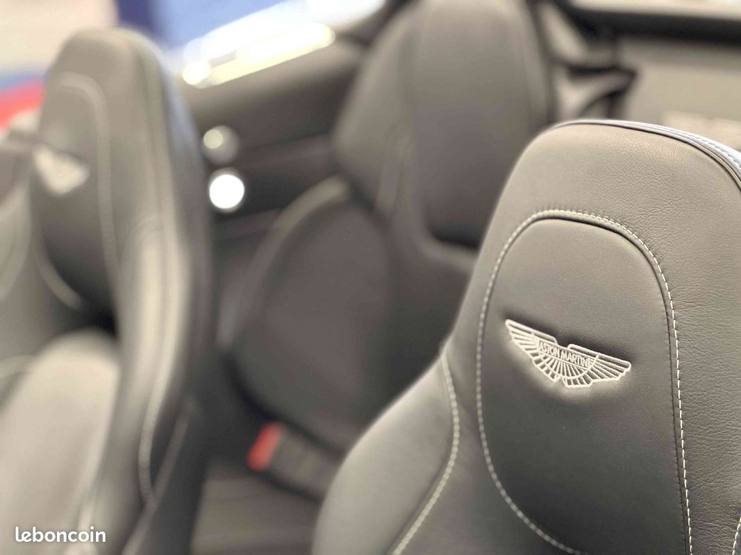 Aston Martin Vanquish Volante BV8 2017 (image 6)