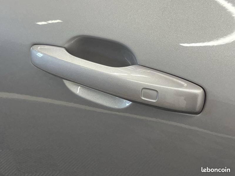 Volvo XC60 T6 Hybride Rechargeable 253 + 145ch Ultra Style Dark Geartronic 8 AWD (image 31)