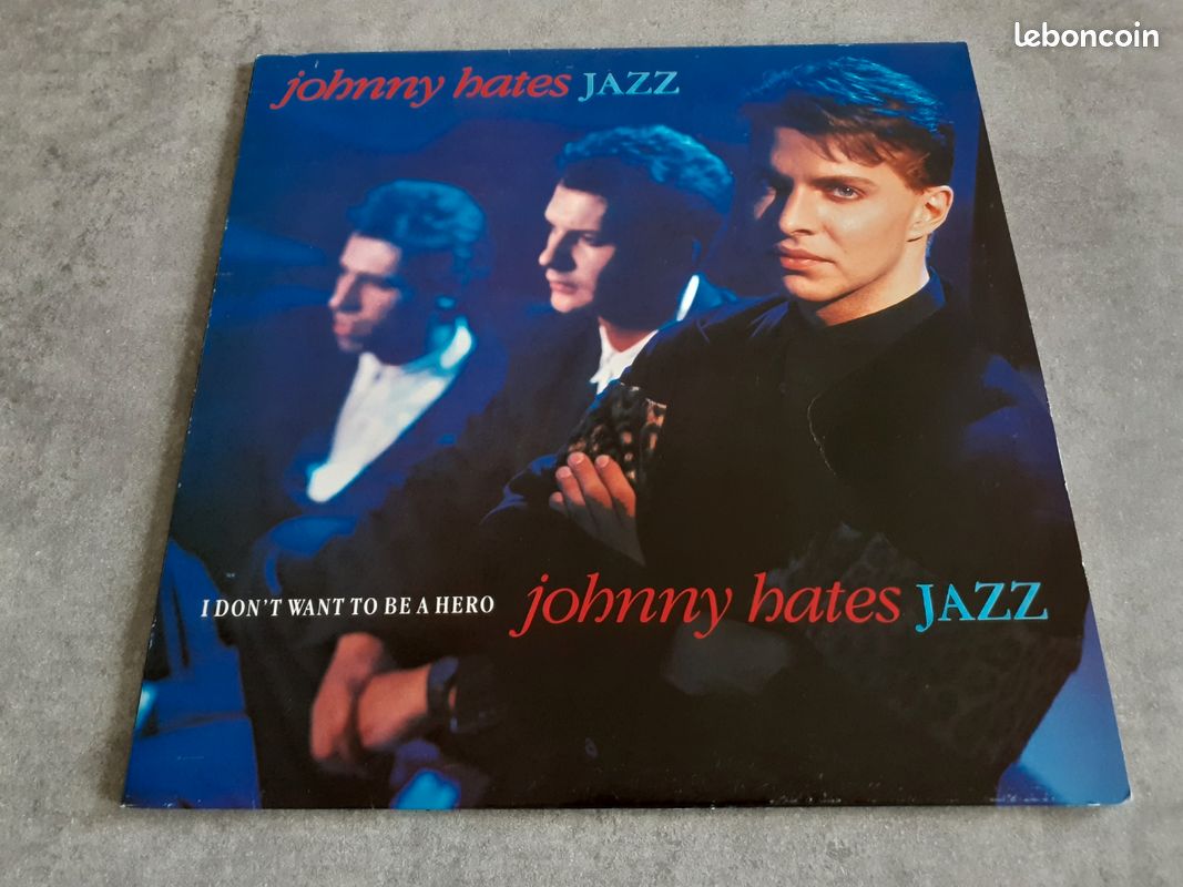 Johnny hates jazz / I don't want to be a hero maxi 45 vinyle (image 1)