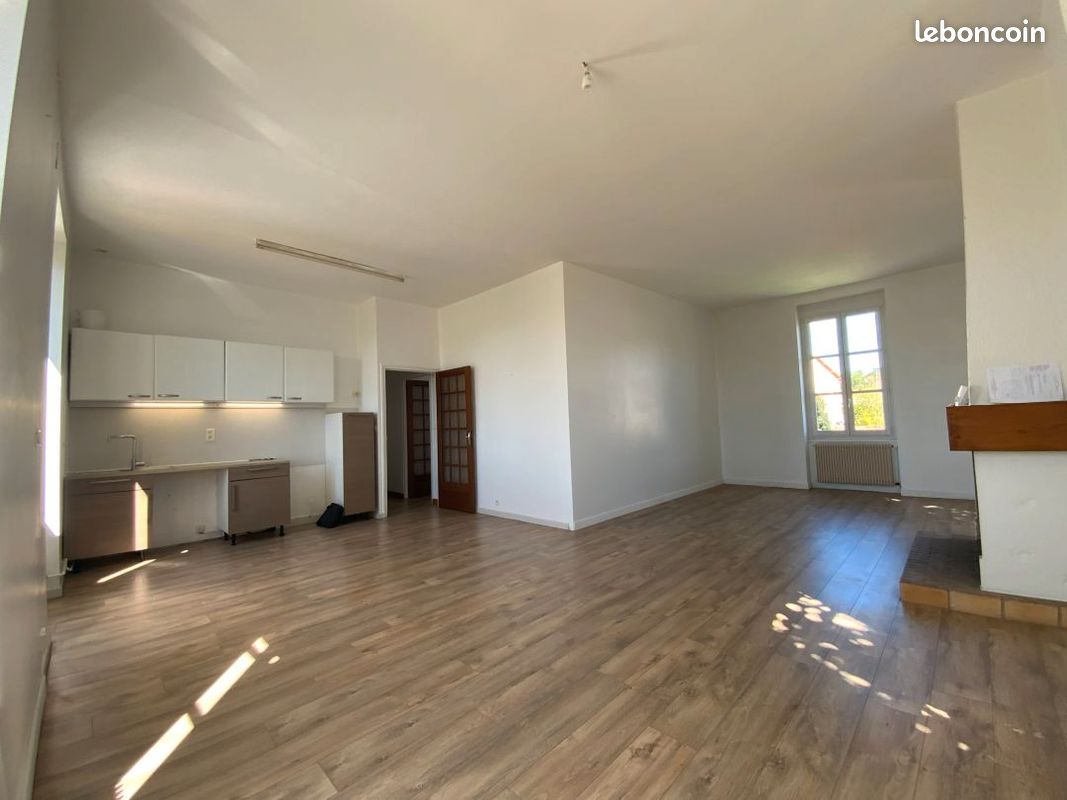 Appartement 5 pièces 112 m² · à Buxy · 112 m² · 840 €