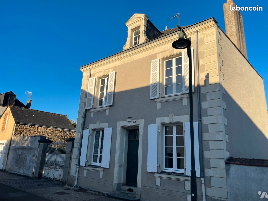 Maison 6 pièces 101 m² · à Château-Gontier-sur-Mayenne · 101 m² · 425 720 €