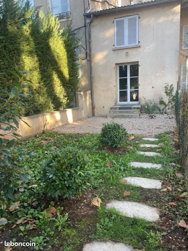 Appartement 3 pièces 59 m² · à Trévoux · 59 m² · 695 €/mois
