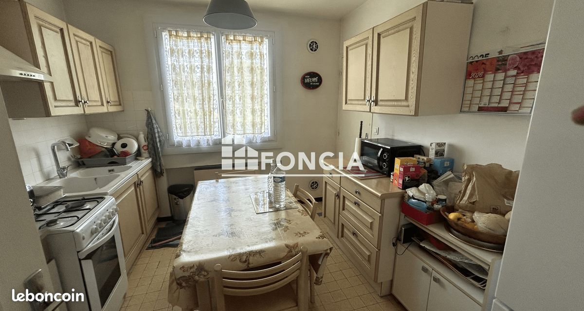 Appartement T3 de 76 m² avec balcon et loggia - MONTÉLIMAR SUD (image 2)