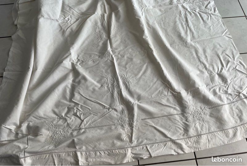 Drap brodé (image 6)