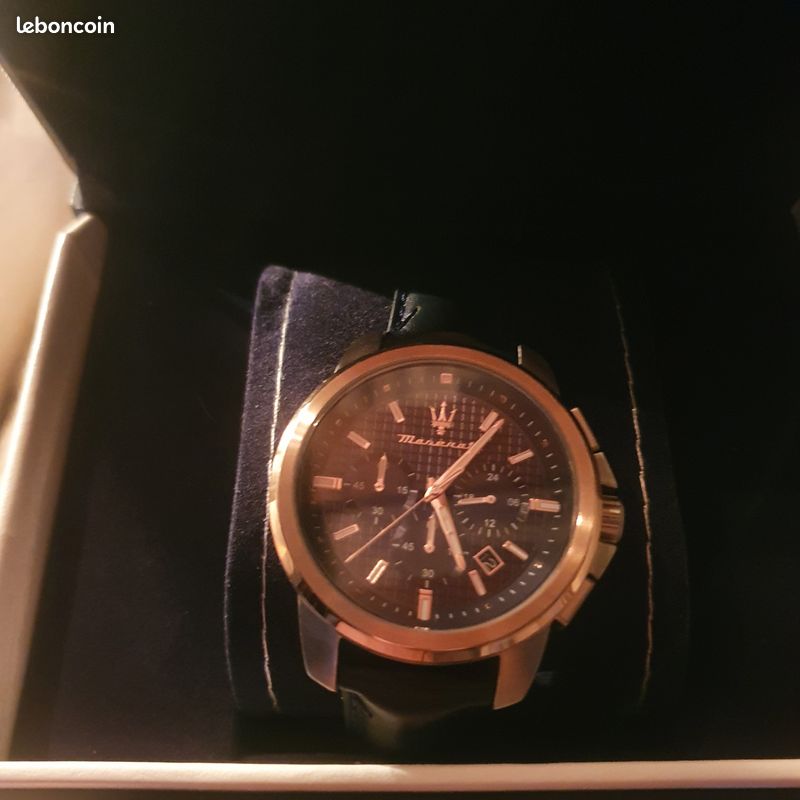 Montre Maserati Successo QTZ 44mm Chronographes (image 2)