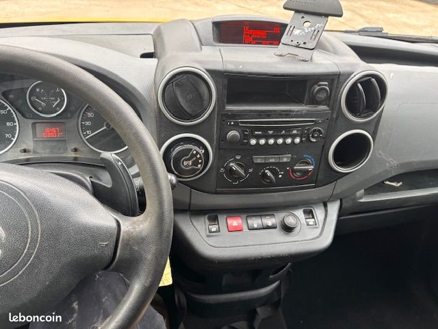 Citroen berlingo 1.6 hdi 90 bva - 3 places - clim - sans adblue - 6 790 euros ttc (image 4)