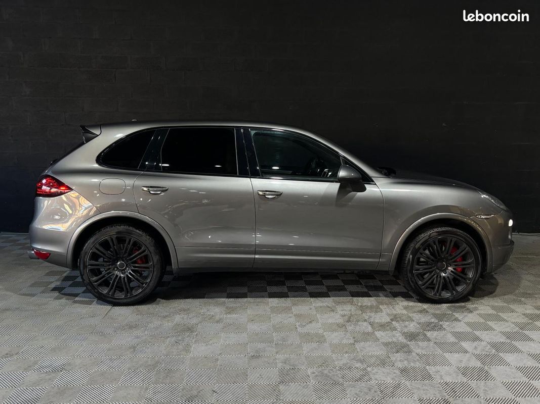 PORSCHE CAYENNE Turbo 4,8i V8 ? 500 ch ? 4 sièges chauffants ? Toit ouvrant (image 4)
