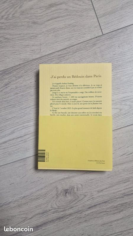 Livre grand format "J'ai perdu un Bédouin dans Paris" - Arthur Essebag (Grasset) (image 2)
