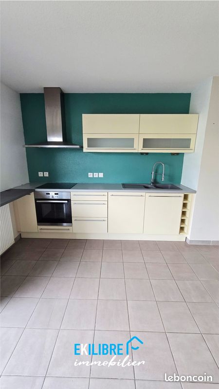 Appartement 4 pièces 79 m² · à Chambéry · 79 m² · 215 000 €