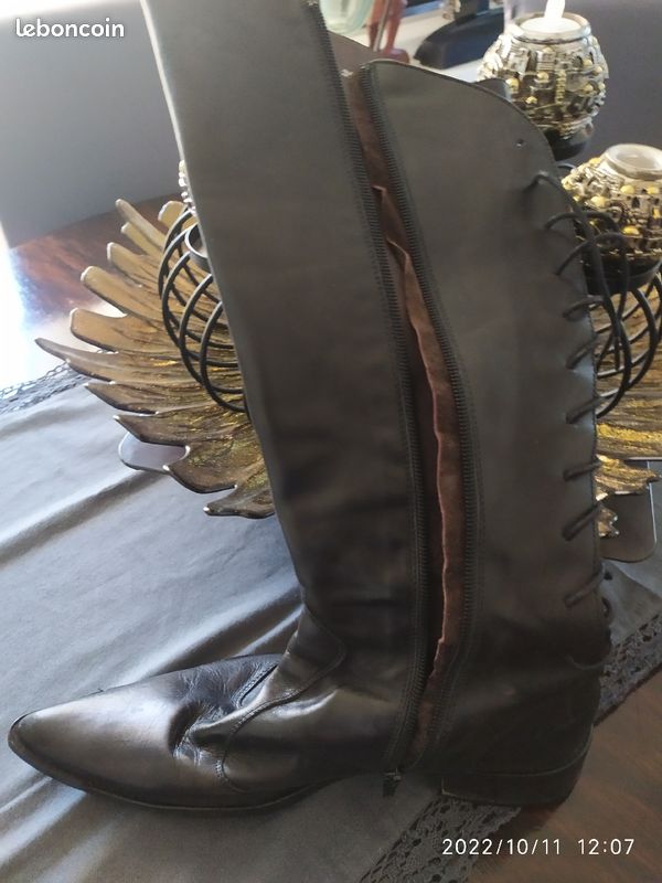 Bottes tout cuir à lacet derrière (image 4)