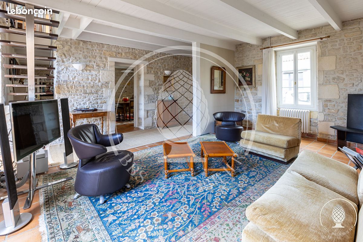 Maison 6 pièces 190 m² · à L'Houmeau · 190 m² · 722 800 €