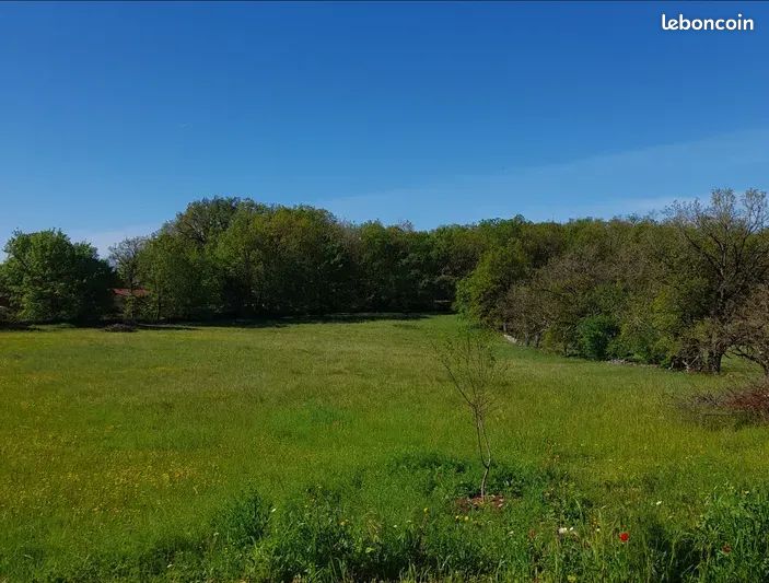 Terrain viabilisé constructible · à Reyrevignes · 57 000 €