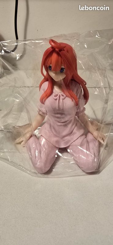 Figurine Waifu (image 2)