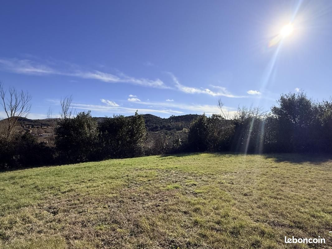 Terrain 1 033 m² Villeneuve La Comptal · à Villeneuve-la-Comptal · 80 000 €