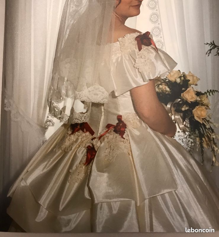 Robe de mariée Nuptial Paris - taille 40 (image 4)