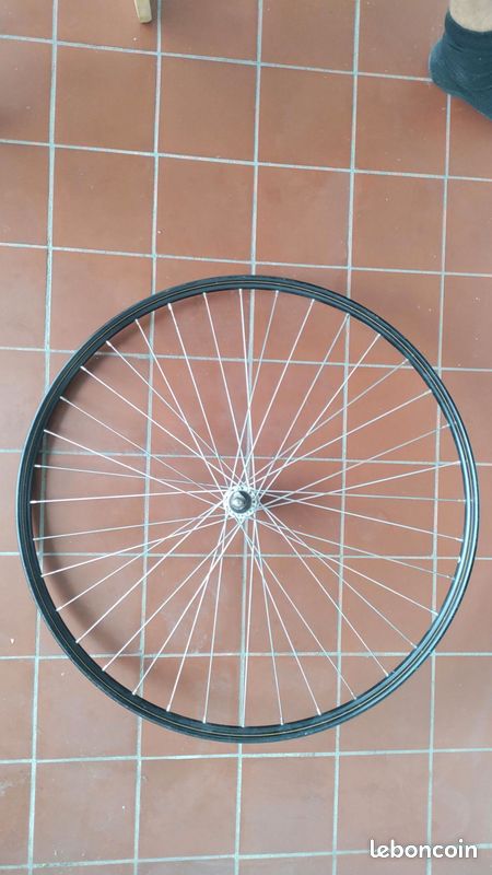 Roue avant 700 vélo hollandais (image 1)