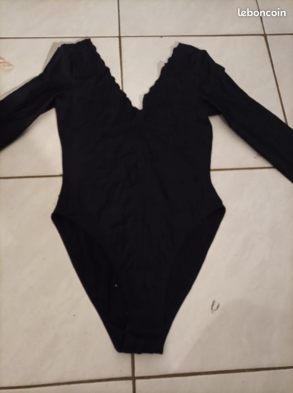 Body noir manche (image 1)