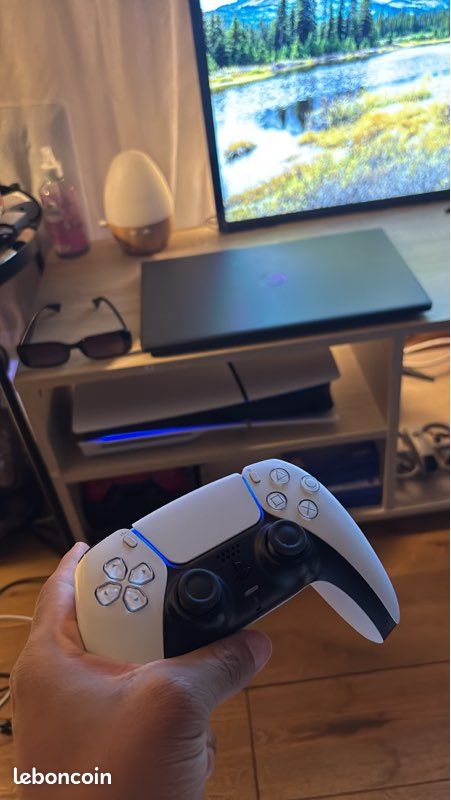 PLAYSTATION 5 slim neuve (image 7)