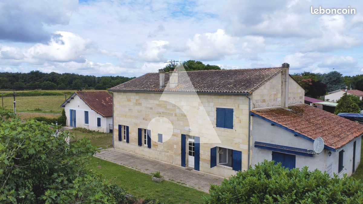 Maison 6 pièces 176 m² · à Coutras · 176 m² · 216 500 €
