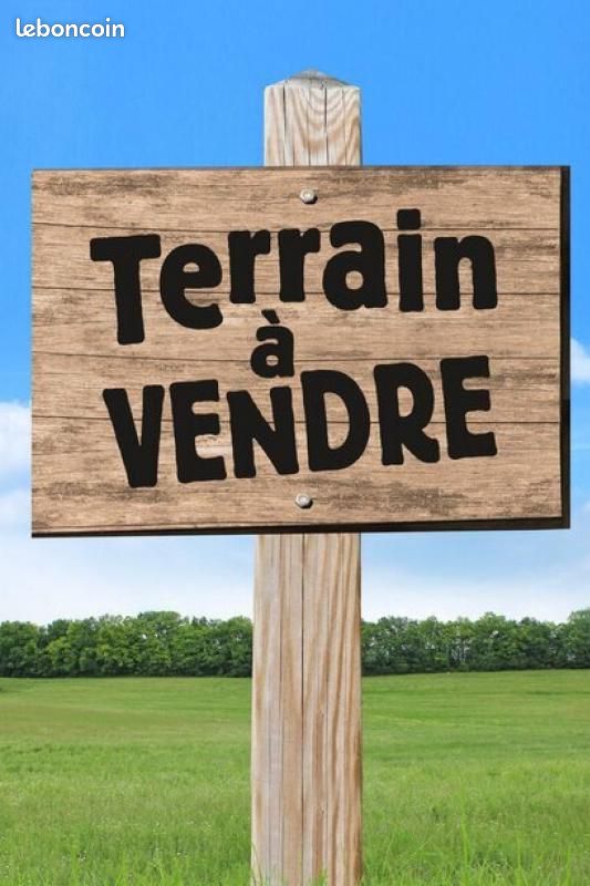 Terrain 3 800 m² Riom · 391 000 €