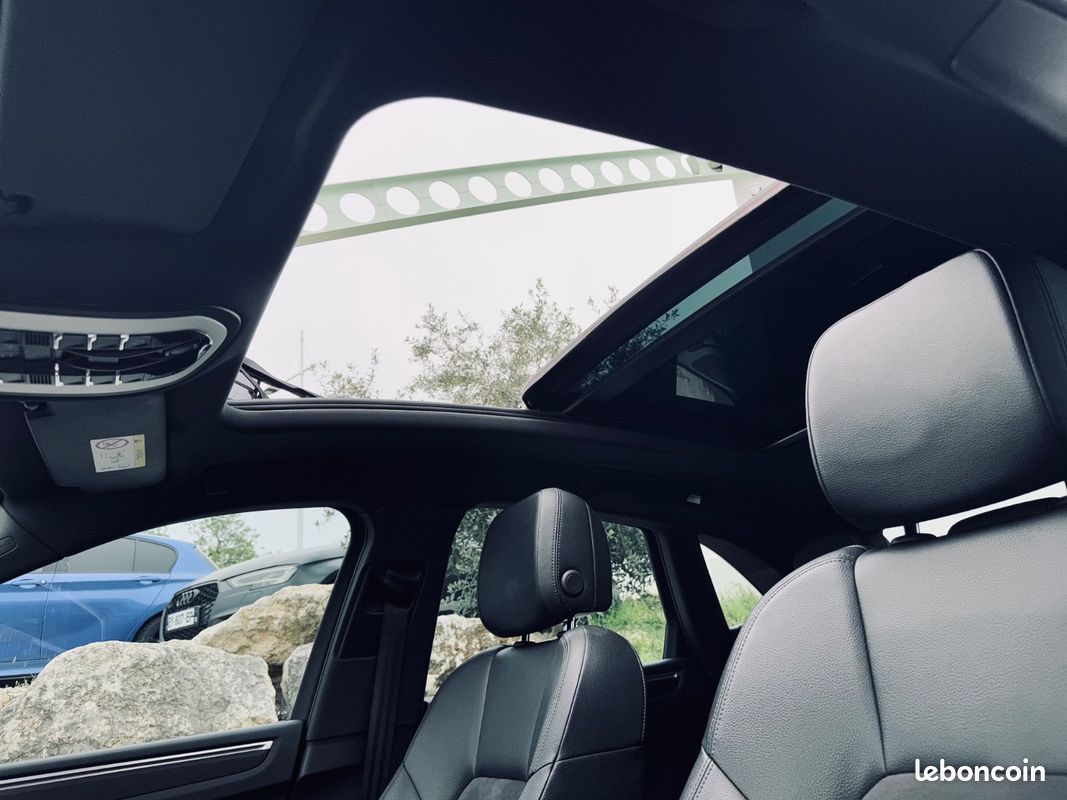 Porsche Macan 2.0L 252CH PDK + TOIT OUVRANT + SUIVI PORSCHE + SIEGES CHAUFFANTS/ELEC + CAMERA DE RECUL + GARANTIE 12 MOIS (image 45)