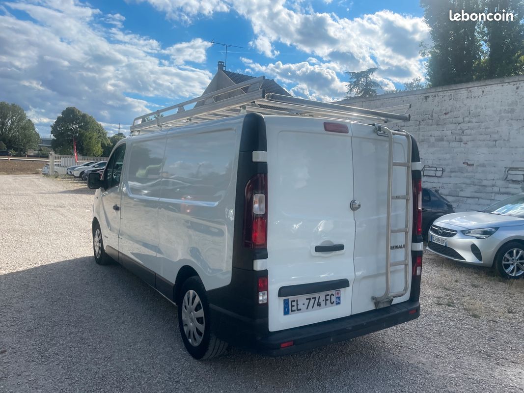Renault trafic 3 grand confort l2h1 120ch diesel (9 992 HT) (image 4)