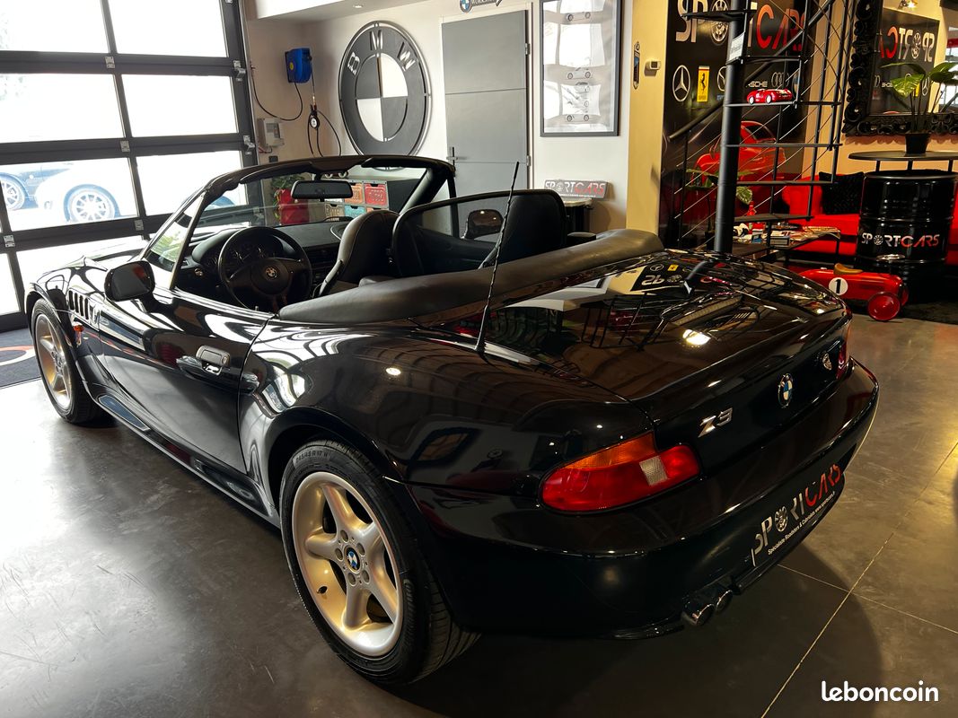 BMW Z3 3.0 6 Cylindres 231cv Phase 2 "PACK M" - Full Black - 08/2000 SEULEMENT 73.000 km "ÉTAT CONCOURS" *LIVRAISON POSSIBLE (image 5)