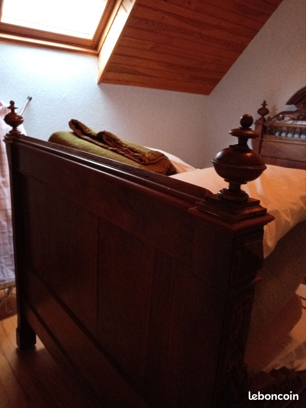Chambre et commode (image 3)