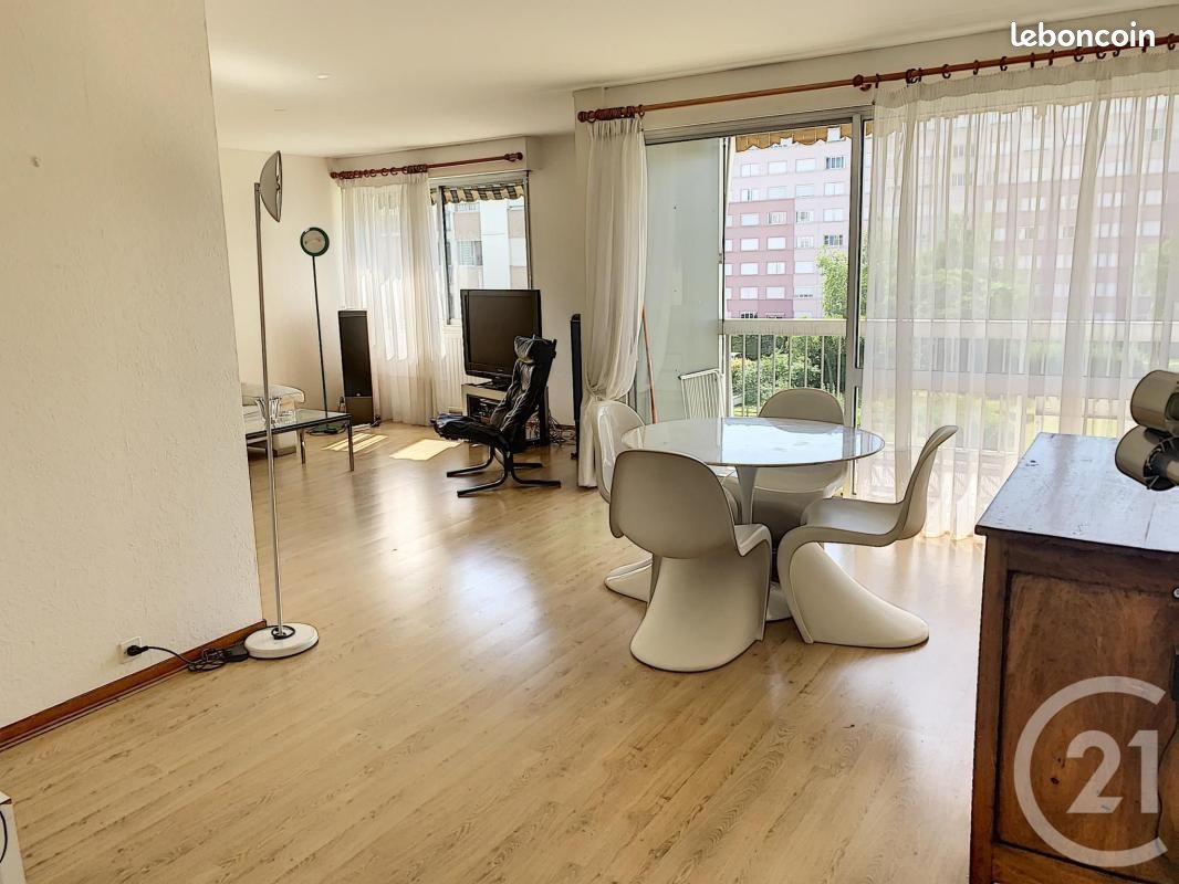 Appartement 3 pièces 81 m² · à Dijon · 81 m² · 999 €/mois