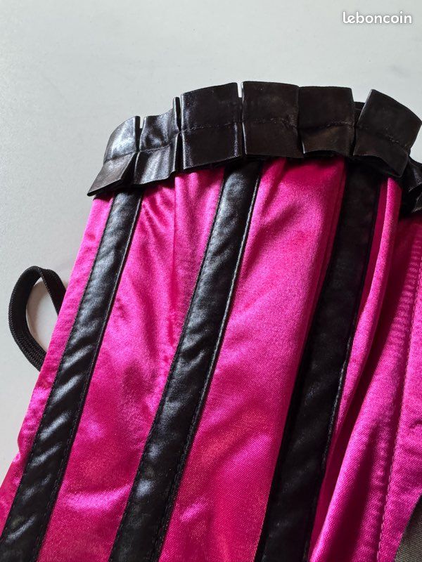 Corset noir et rose gothique baroque steampunk (image 2)