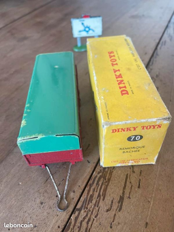 DINKY TOYSRemorque bâchée de couleu... | Jouets et maquettes: enchères
